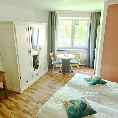 Отель Bischoff Winnweiler