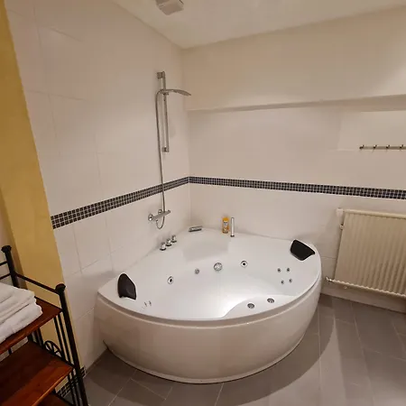 Hotel Bischoff