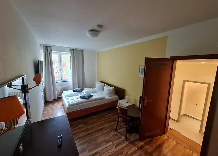 מלון Bischoff Winnweiler